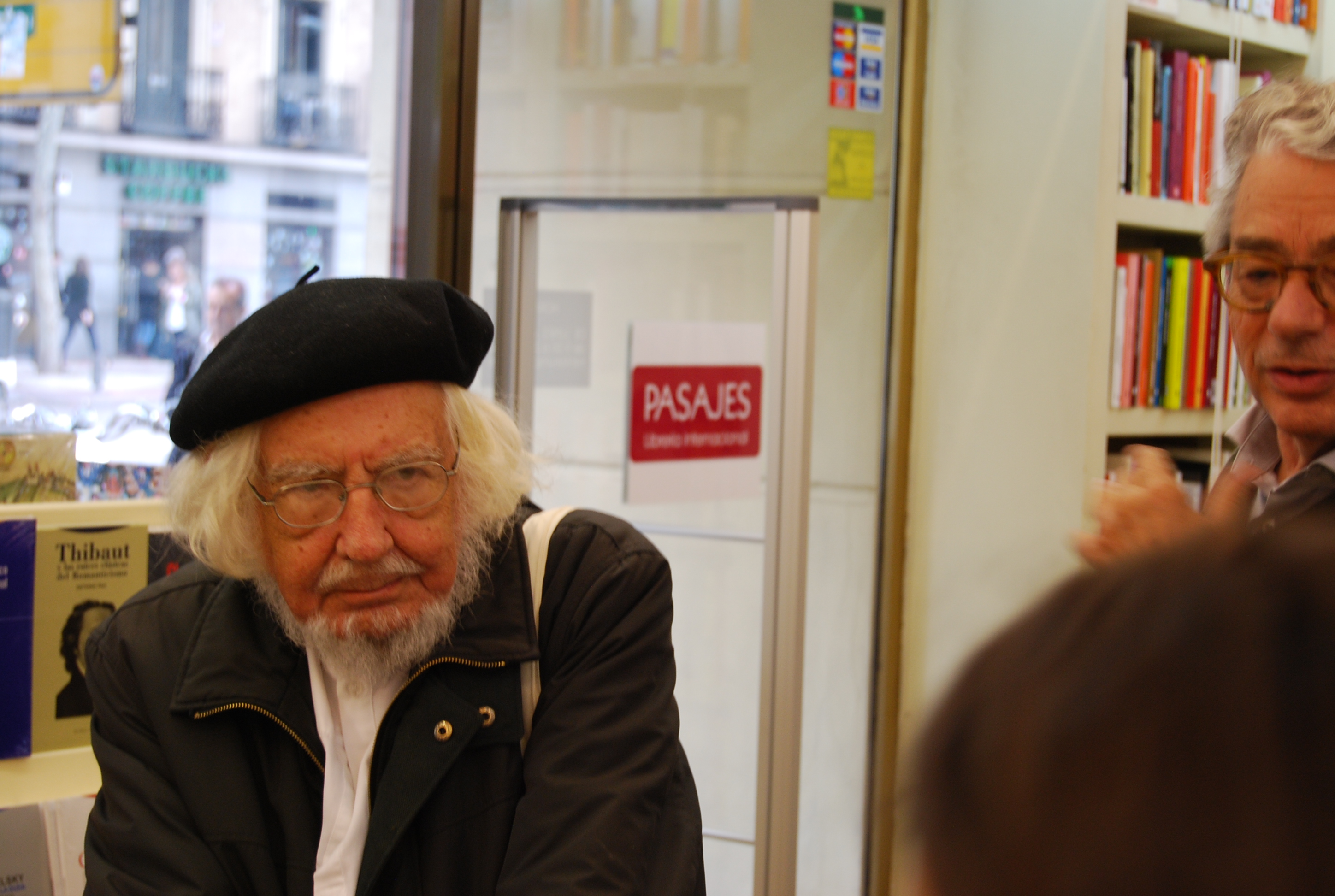 Ernesto Cardenal visita PASAJES