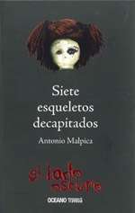 Siete esqueletos decapitados