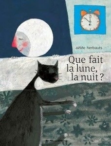 Que fait la lune, la nuit ?