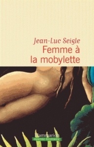 Femme à la mobylette