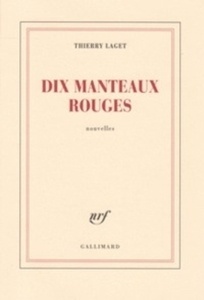 Dix manteaux rouges