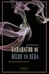 Garabatos de hilos en seda