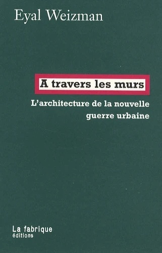 A travers les murs